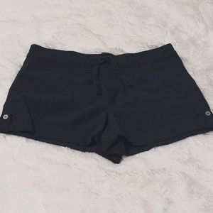Women's Alo shorts in black - Size XS 28"